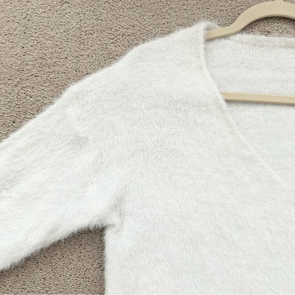 Fluffy White V-Neck Lightweight Fuzzy Sweater - Fall / Holiday / Soft & Cozy
